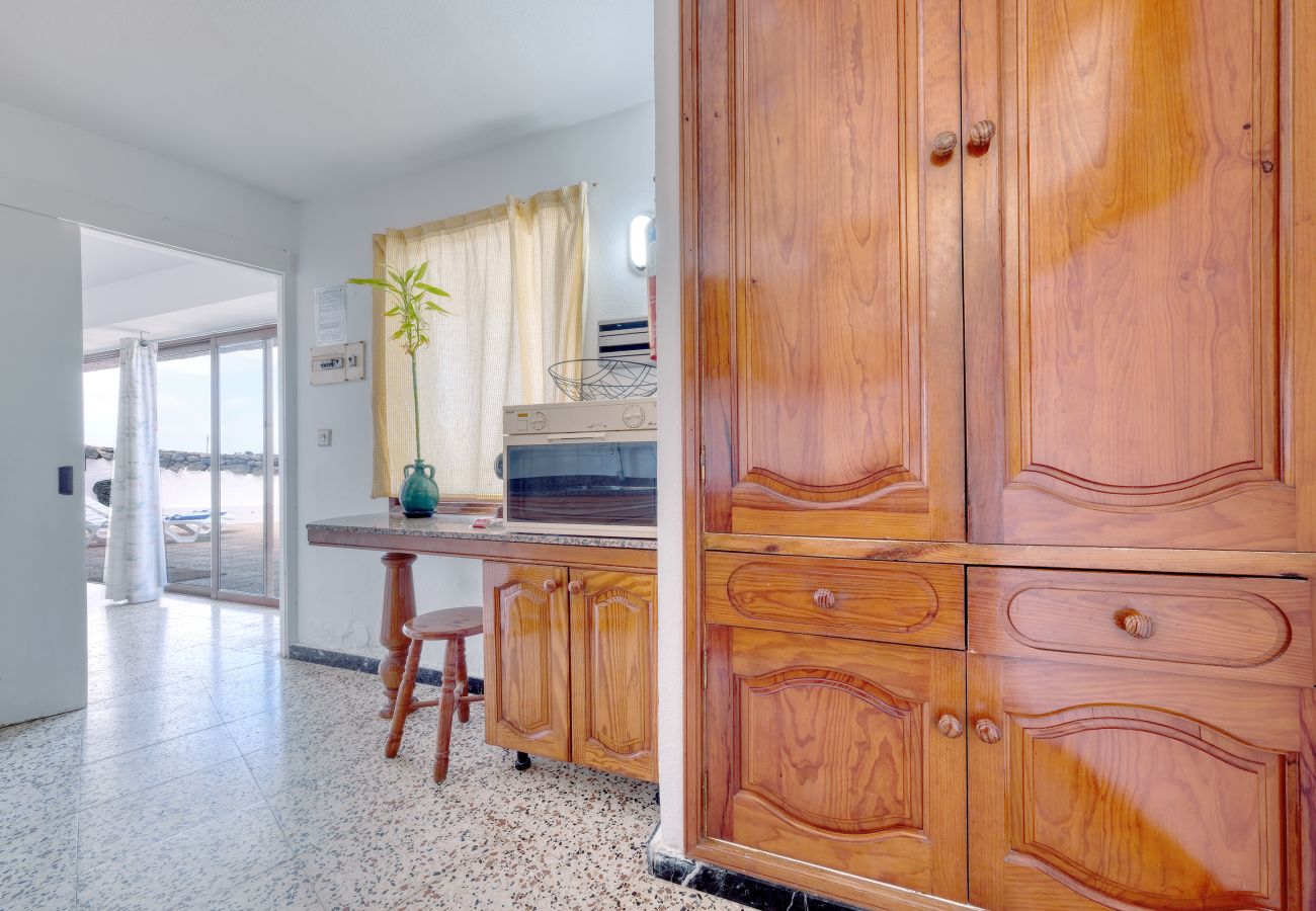 Ferienhaus in  Famara - First Line of  the Sea • Ocean views • Beach 1 min