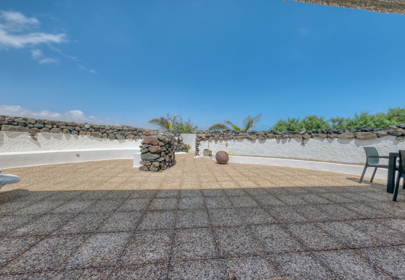 Ferienhaus in  Famara - First Line of  the Sea • Ocean views • Beach 1 min
