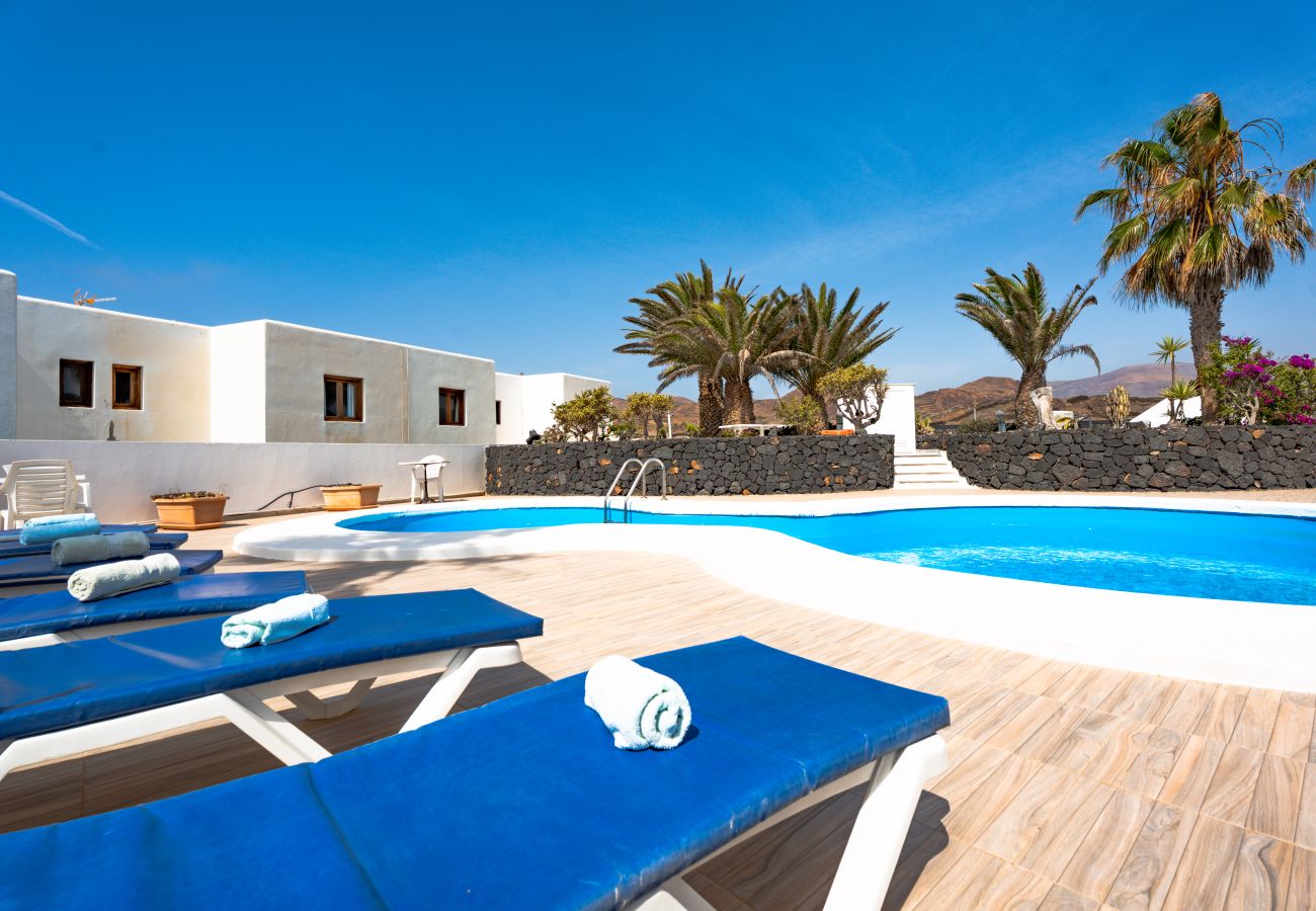 Ferienwohnung in Charco del Palo - Apartamento 7, complejo Casa Blanca