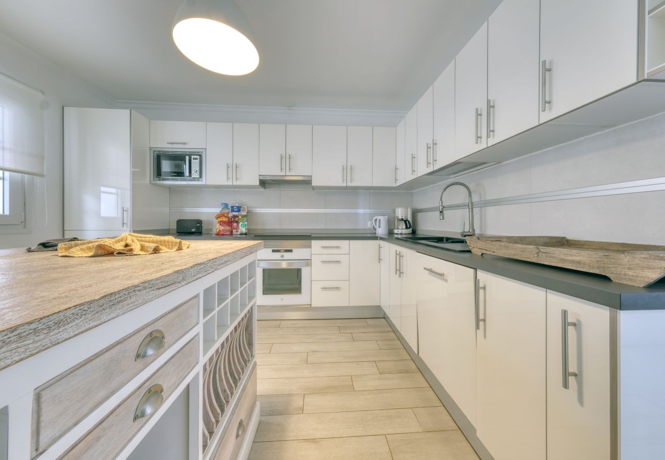 Ferienhaus in Puerto del Carmen - Villa Leona • Heated pool• BBQ