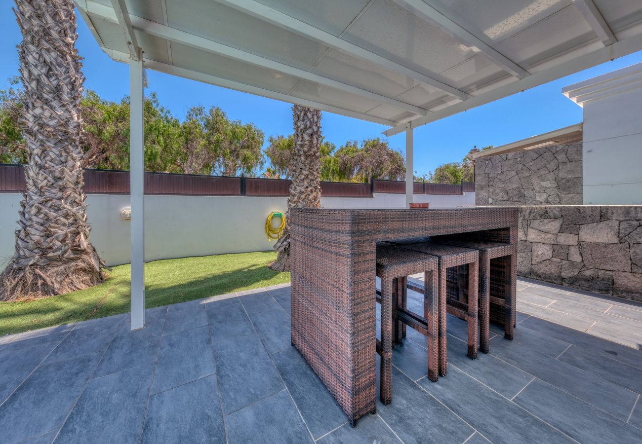 Ferienhaus in Puerto del Carmen - Villa Leona • Heated pool• BBQ