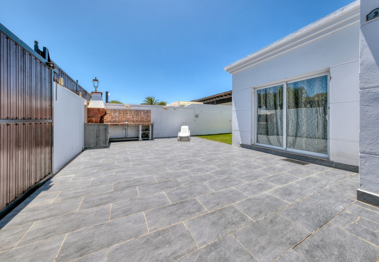 Ferienhaus in Puerto del Carmen - Villa Leona • Heated pool• BBQ