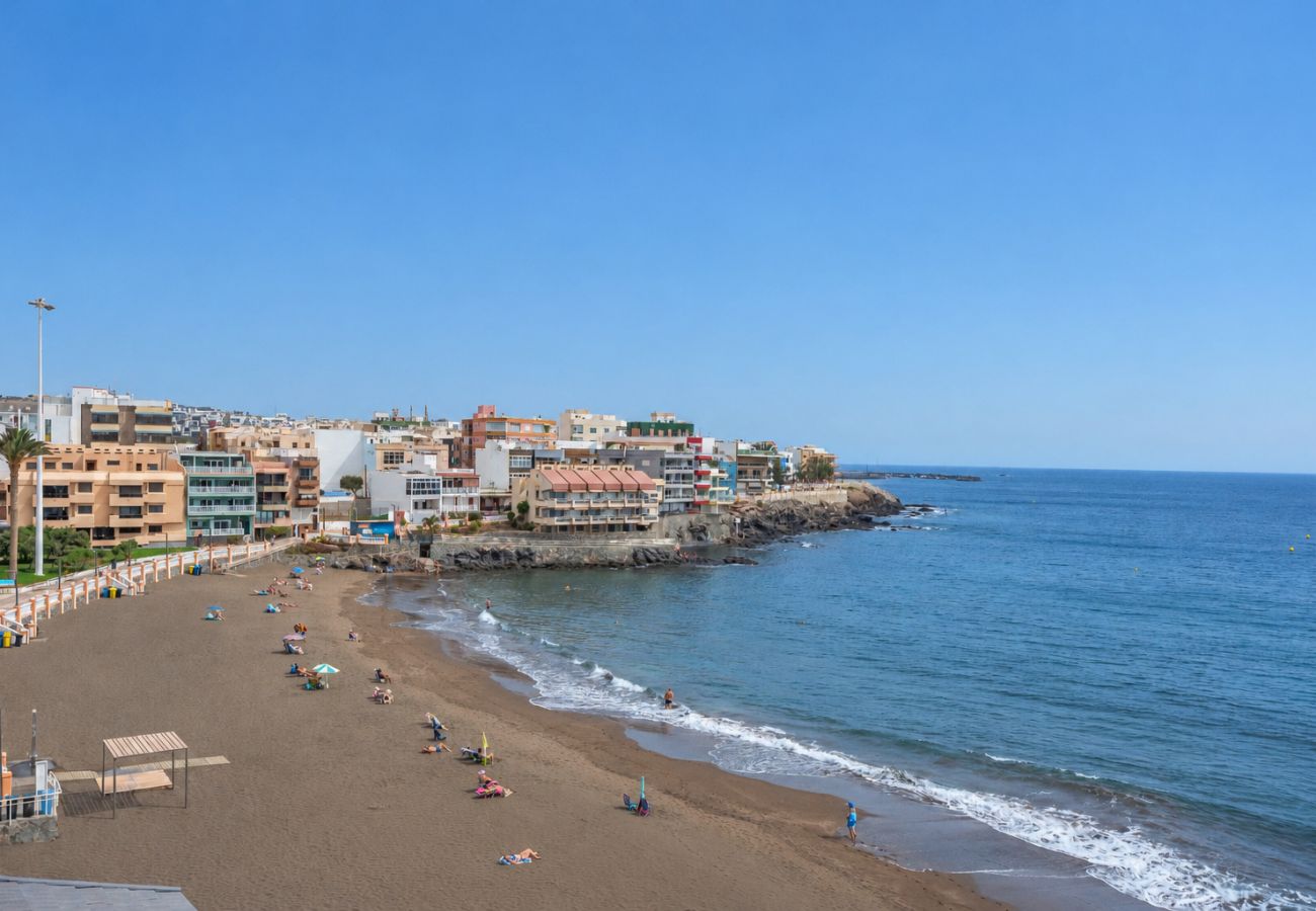 Ferienwohnung in Telde - Apartamento Salinetas Beach, 10m to the beach