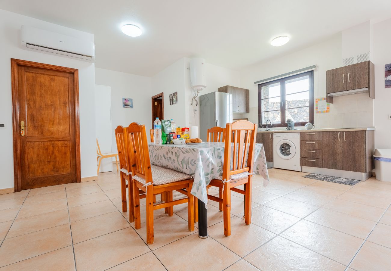 Ferienwohnung in Teguise (Lanzarote) - Apartamento Catayfa - Bbq and sunny Terrace by Lvh