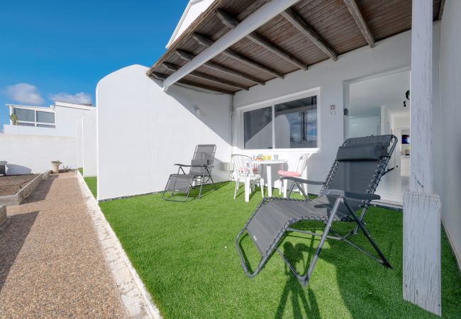 Apartment in Puerto del Carmen - Suite Helios-  500m from the beach, fiber optic WiFi, terrace