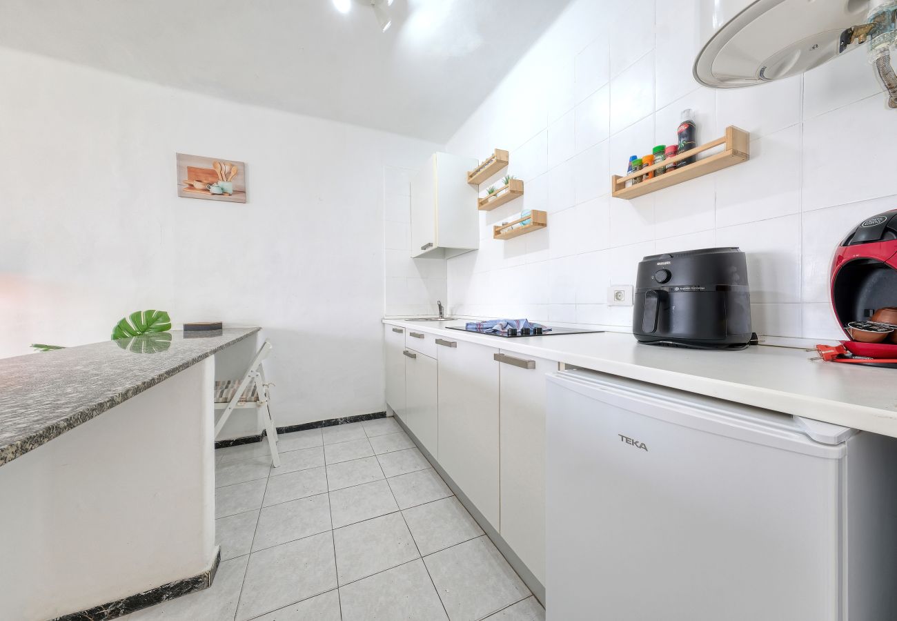 Apartment in Puerto del Carmen - Suite Helios-  500M from the beach By LVH