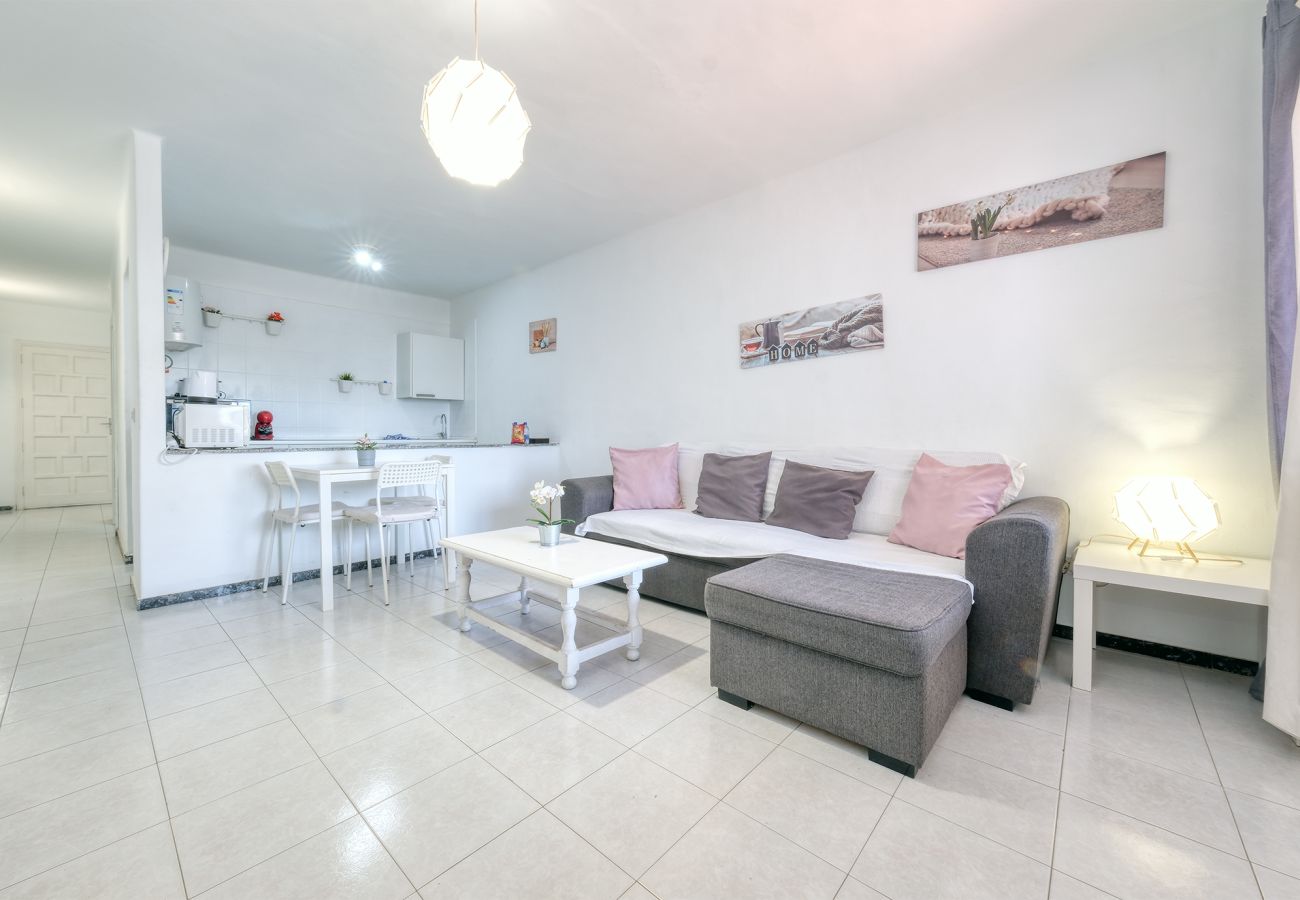 Apartment in Puerto del Carmen - suite Abora- Relax 500m from the beach, fast wifi  Apartment in Puerto del Carmen - suite Abora- Relax 500m from the beach, fast wifi