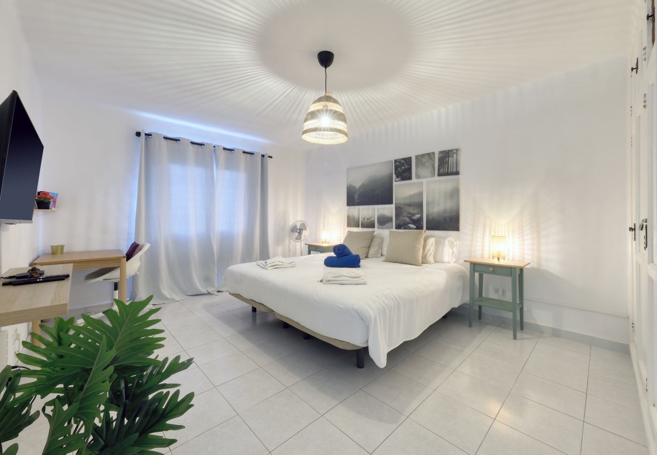 Apartment in Puerto del Carmen - Suite Abora - 500m from the beach By LVH