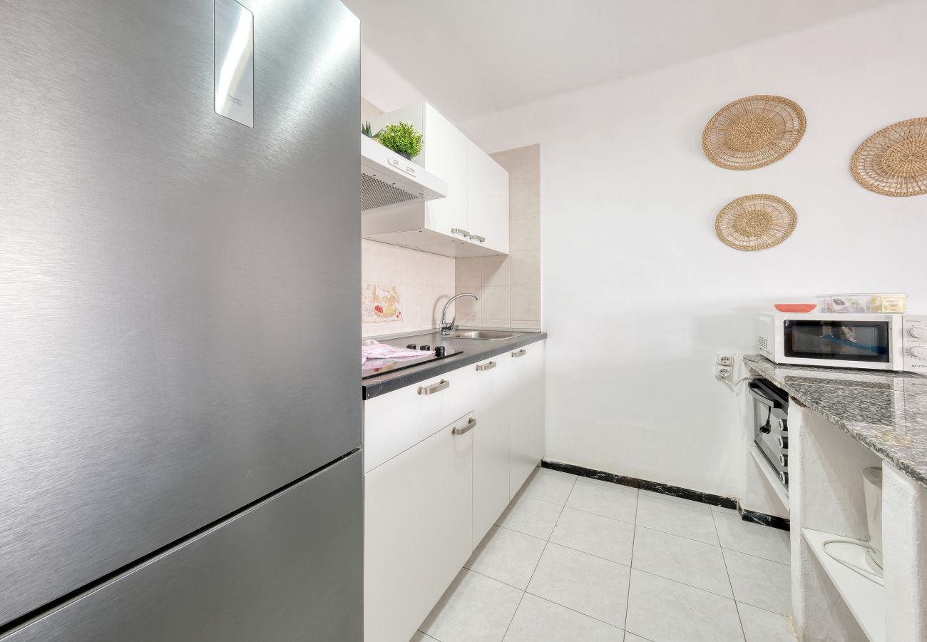 House in Puerto del Carmen - Atassara House - 500M to the Beach By LVH