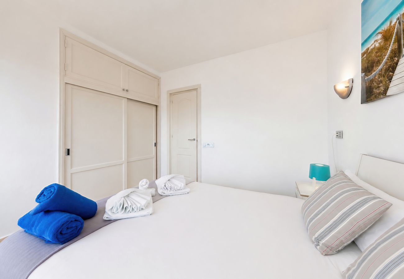 Apartment in Puerto del Carmen - Suite Cozy - 400M from the beach By LVH