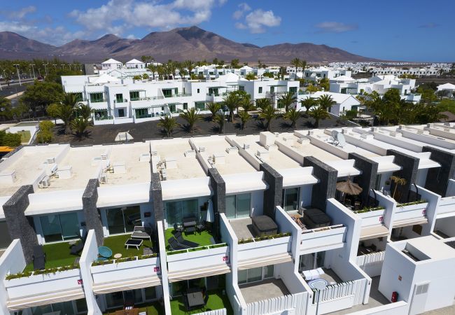 Apartment in Playa Blanca - Monstera House - Near the beach, Air-Con, Fast Wifi and SAT tv Apartment in Playa Blanca - Monstera House - Near the beach, Air-Con, Fast Wifi and SAT tv