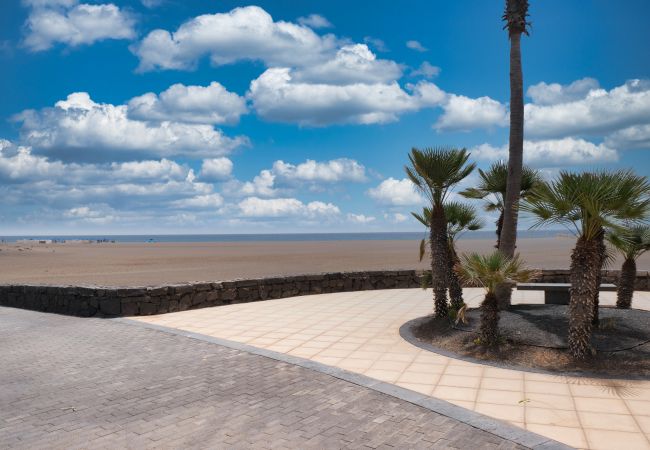 House in Puerto del Carmen - Casa Eva - Private Pool, BBQ & Free Parking By Lanzarote Vacation Homes House in Puerto del Carmen - Casa Eva - Private Pool, BBQ & Free Parking By Lanzarote Vacation Homes
