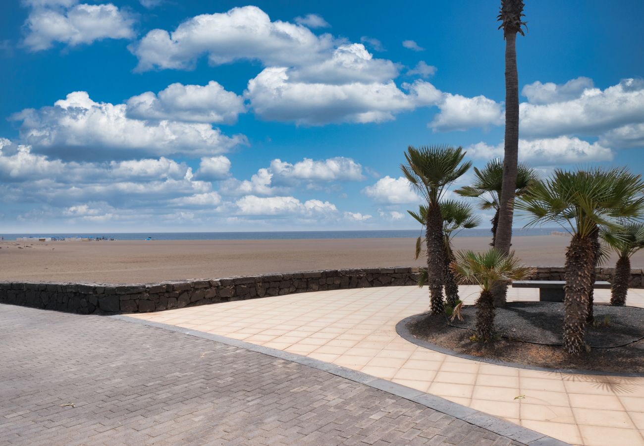 House in Puerto del Carmen - Casa Eva - Private Pool, BBQ & Free Parking By Lanzarote Vacation Homes House in Puerto del Carmen - Casa Eva - Private Pool, BBQ & Free Parking By Lanzarote Vacation Homes