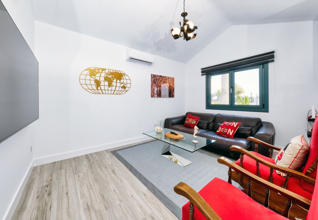 House in Puerto del Carmen - Casa Eva - Private Pool, BBQ & Free Parking By Lanzarote Vacation Homes House in Puerto del Carmen - Casa Eva - Private Pool, BBQ & Free Parking By Lanzarote Vacation Homes