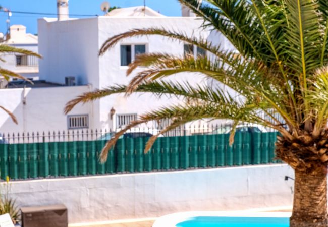 Apartment in Puerto del Carmen - Chez Carmen - Modern and cozy house with sea views, pool and fiber optic WIFI Apartment in Puerto del Carmen - Chez Carmen - Modern and cozy house with sea views, pool and fiber optic WIFI