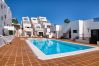 House in Puerto del Carmen - Sea Waves Lanzarote - Large terrace, community pool, WiFi with fiber House in Puerto del Carmen - Sea Waves Lanzarote - Large terrace, community pool, WiFi with fiber