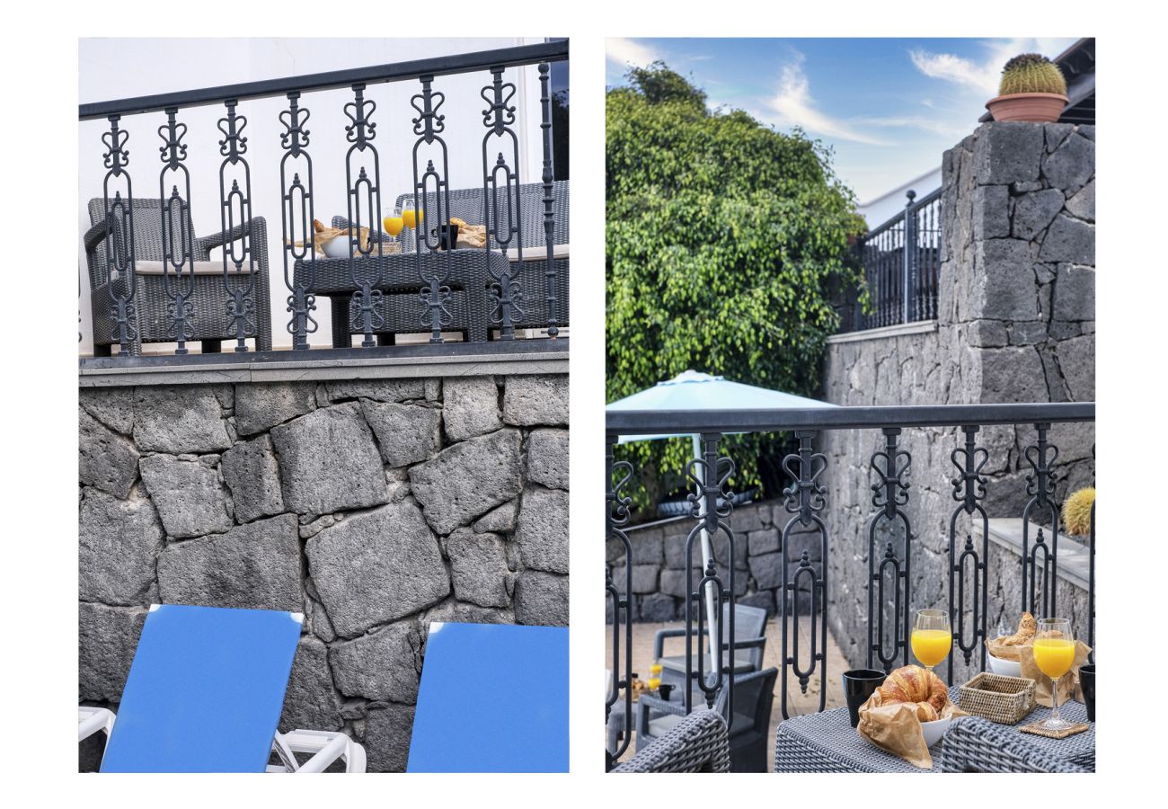 House in Tías - Casa Paraíso - Jacuzzi, Air-con and BBQ By LVH