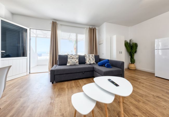 House in Puerto del Carmen - Dream Island - fast WiFi, terrace, 500m from the beach House in Puerto del Carmen - Dream Island - fast WiFi, terrace, 500m from the beach