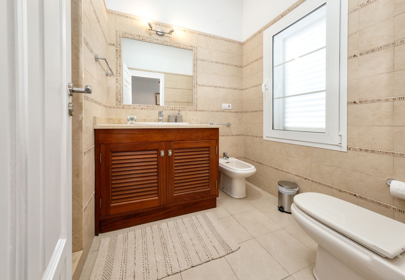 Villa in Puerto Calero - Villa Mar Azul Puerto Calero - Private Pool and BBQ By Lanzarote Vacation Homes