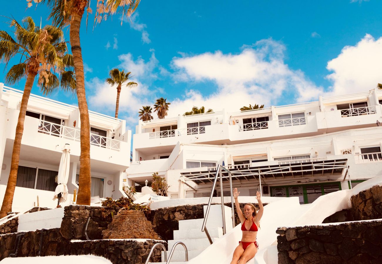 Studio in Puerto del Carmen - Suite Infinity Ocean - Pool and Sea view By LVH