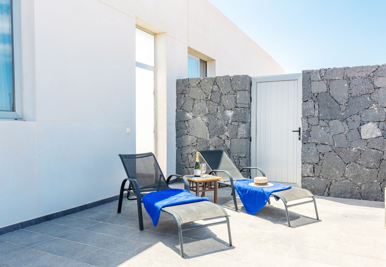 House in Costa Teguise - Pure Relax Holiday Home - Large terrace and Solarium House in Costa Teguise - Pure Relax Holiday Home - Large terrace and Solarium