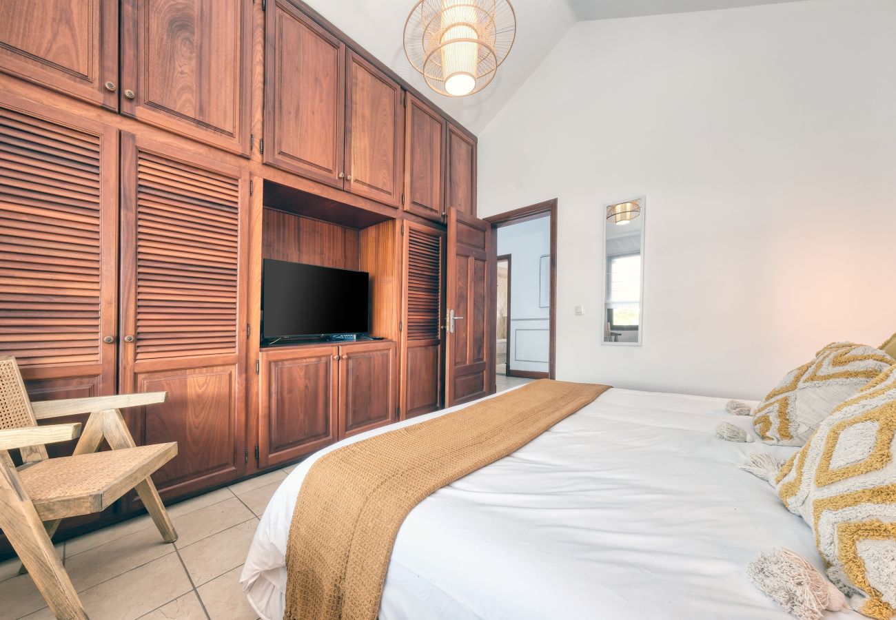 House in Puerto Calero - Casa Guayre - Pool, BBQ, AACC and Ping-Pong By LVH