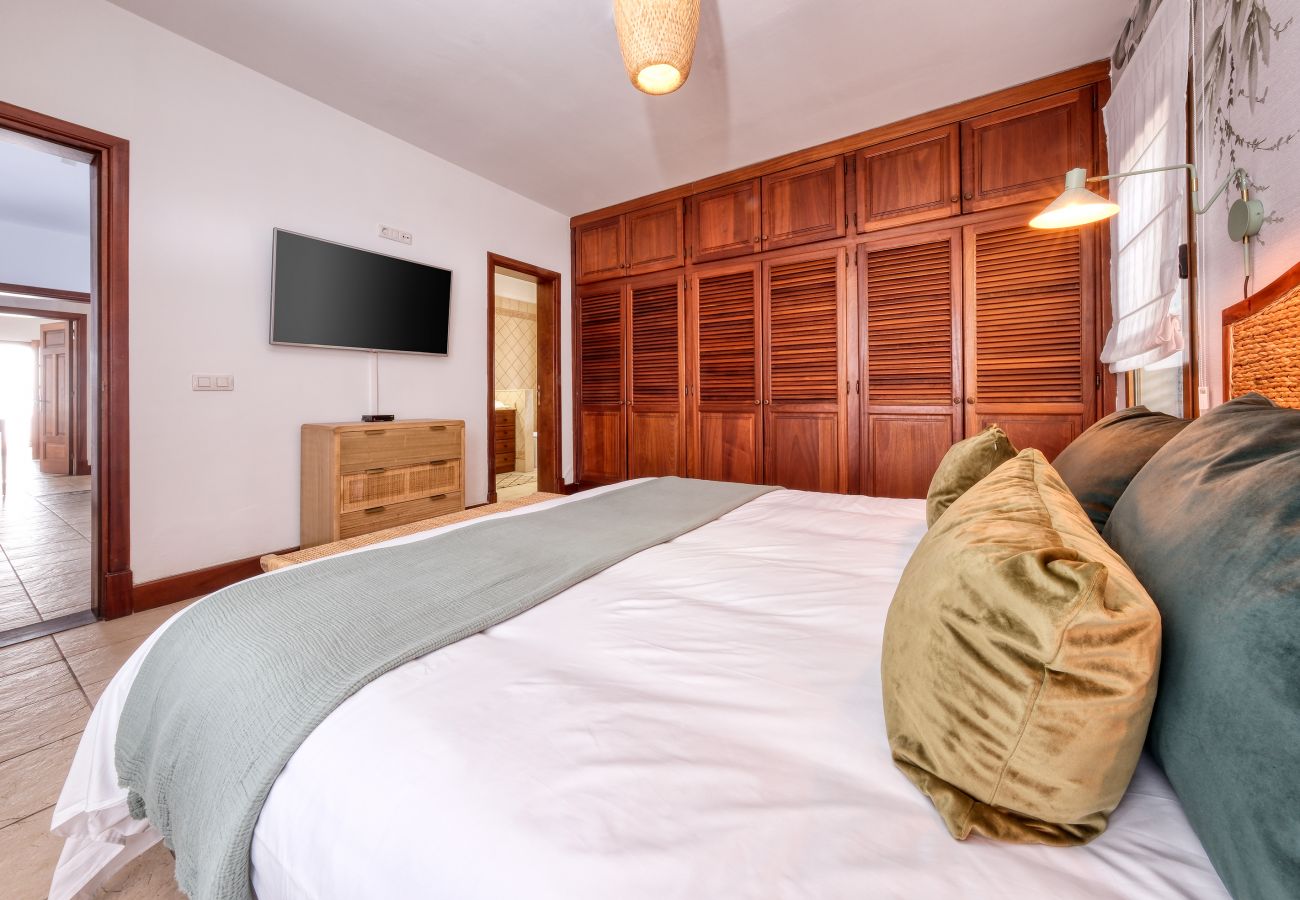 House in Puerto Calero - Casa Guayre - Pool, BBQ, AACC and Ping-Pong By LVH