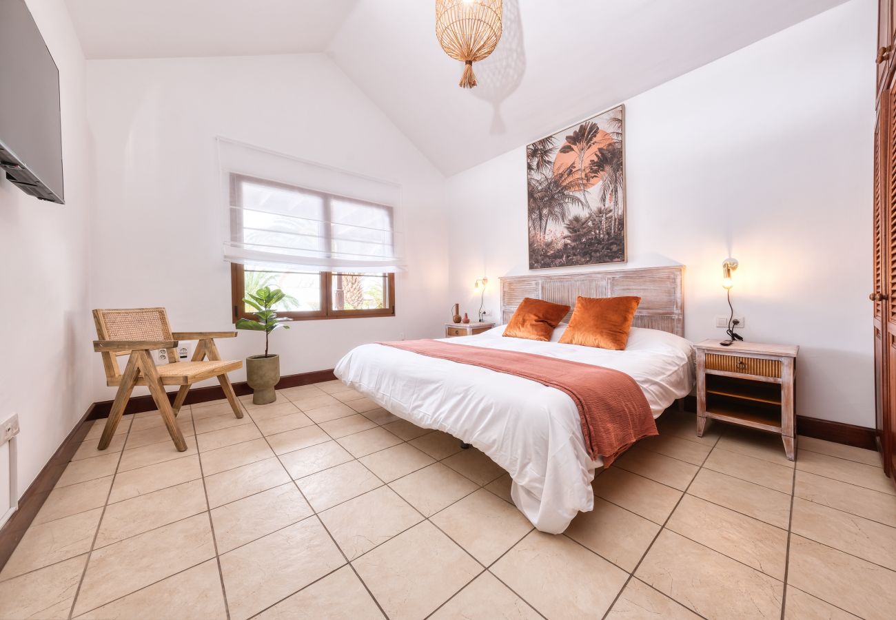 House in Puerto Calero - Casa Guayre - Pool, BBQ, AACC and Ping-Pong By LVH