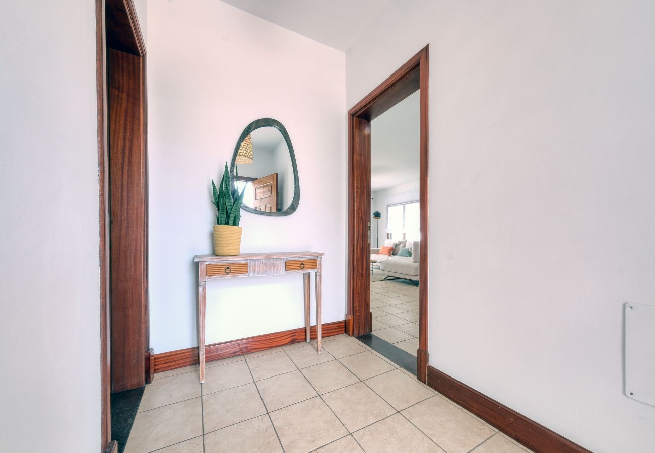 House in Puerto Calero - Casa Guayre - Pool, BBQ, AACC and Ping-Pong By LVH