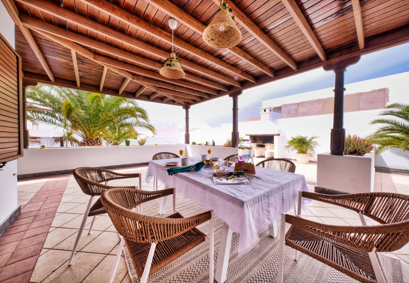 House in Puerto Calero - Casa Guayre - Pool, BBQ, AACC and Ping-Pong By LVH