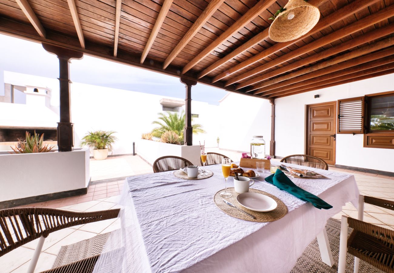 House in Puerto Calero - Casa Guayre - Pool, BBQ, AACC and Ping-Pong By LVH