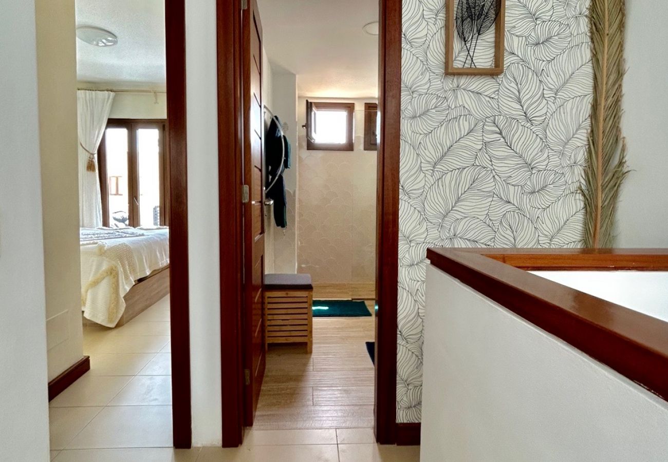 House in Puerto Calero - Casa Bleu - Duplex - Pool and BBQ By LVH