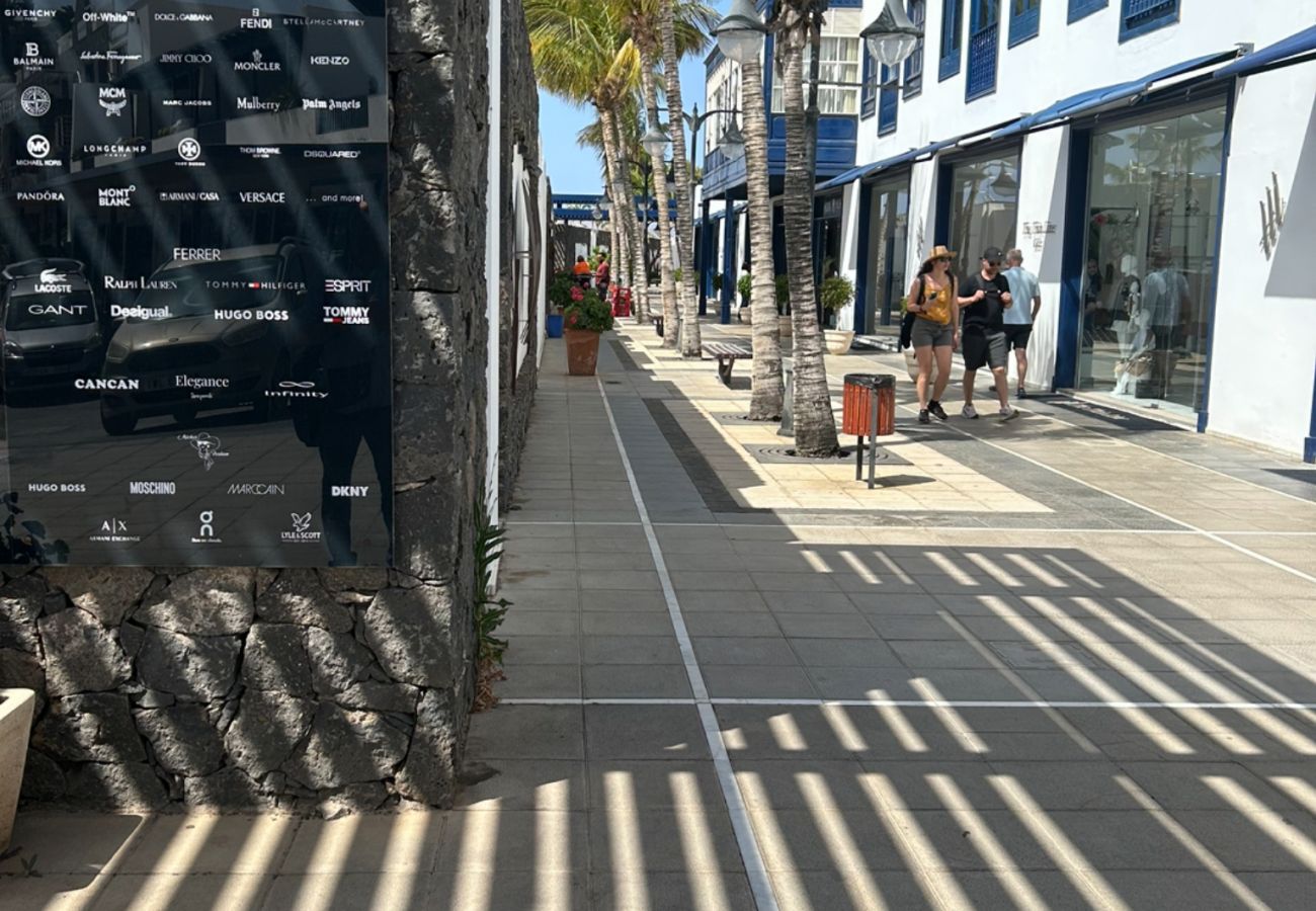 House in Puerto Calero - Casa Bleu - Duplex - Pool and BBQ By LVH