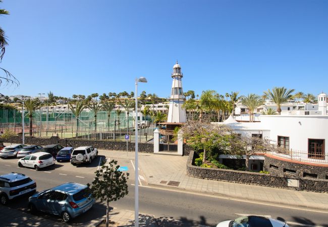 House in Puerto del Carmen - Purple Volcano -200 m from the beach-swimming pool, sauna, gym at Fariones Sport Center House in Puerto del Carmen - Purple Volcano -200 m from the beach-swimming pool, sauna, gym at Fariones Sport Center