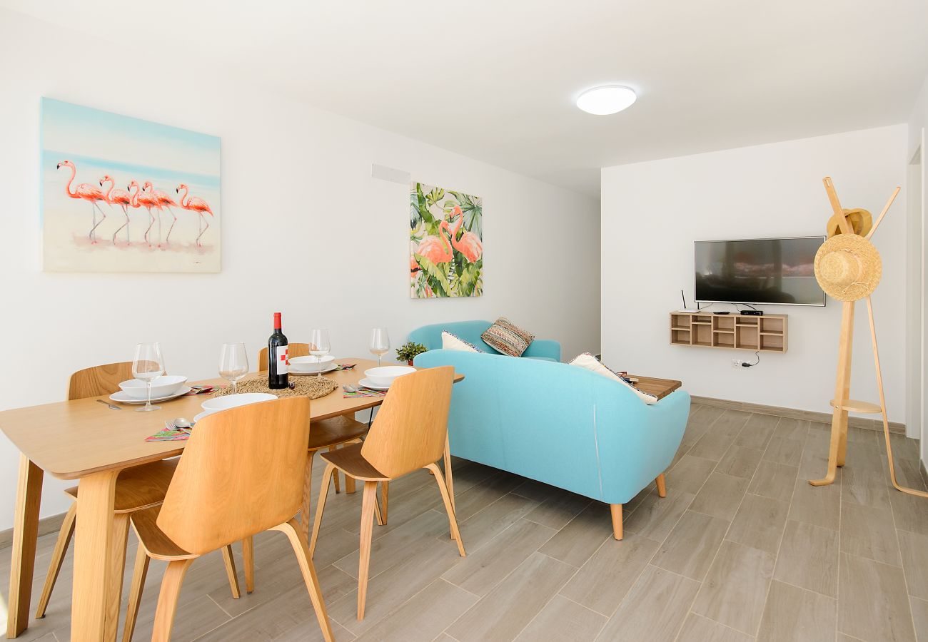 House in Puerto del Carmen - White Volcano - 200M to the Beach - Pool and Gym 