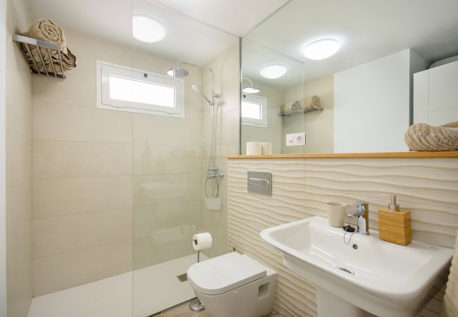 House in Puerto del Carmen - Green Volcano -200 m from the beach-access to the fariones sports centre included (swimming pool, sauna, gym) House in Puerto del Carmen - Green Volcano -200 m from the beach-access to the fariones sports centre included (swimming pool, sauna, gym)
