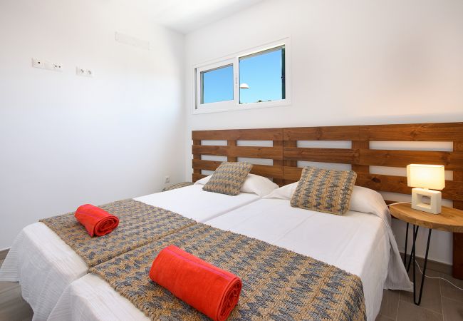 House in Puerto del Carmen - Green Volcano -200 m from the beach-access to the fariones sports centre included (swimming pool, sauna, gym) House in Puerto del Carmen - Green Volcano -200 m from the beach-access to the fariones sports centre included (swimming pool, sauna, gym)