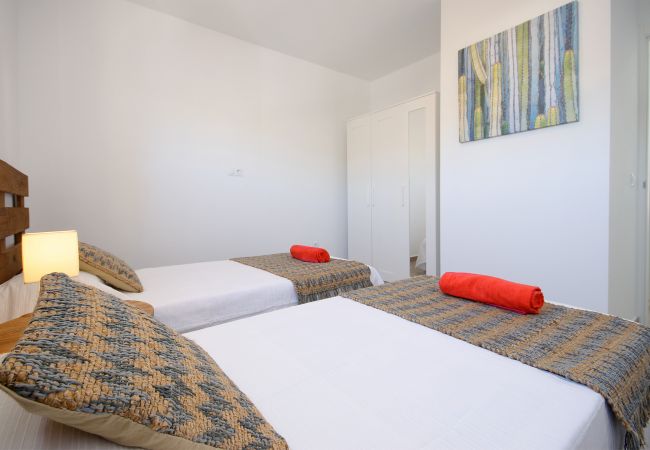 House in Puerto del Carmen - Green Volcano -200 m from the beach-access to the fariones sports centre included (swimming pool, sauna, gym) House in Puerto del Carmen - Green Volcano -200 m from the beach-access to the fariones sports centre included (swimming pool, sauna, gym)