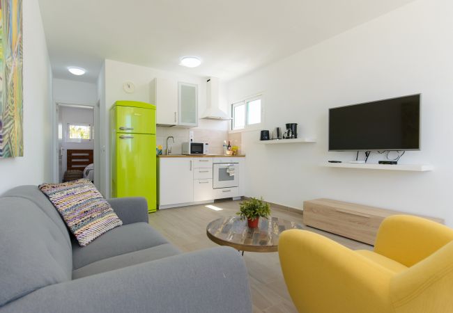 House in Puerto del Carmen - Green Volcano -200 m from the beach-access to the fariones sports centre included (swimming pool, sauna, gym) House in Puerto del Carmen - Green Volcano -200 m from the beach-access to the fariones sports centre included (swimming pool, sauna, gym)
