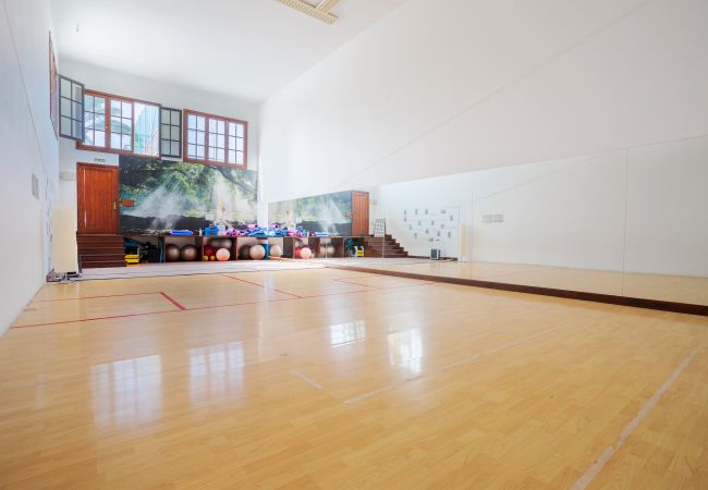 House in Puerto del Carmen - Red Volcano - 00 m from the beach-access to the fariones sports centre included (swimming pool, sauna, gym) House in Puerto del Carmen - Red Volcano - 00 m from the beach-access to the fariones sports centre included (swimming pool, sauna, gym)