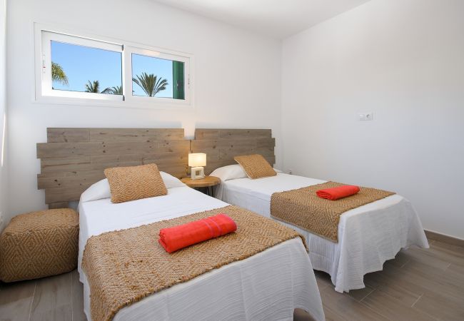House in Puerto del Carmen - Blue Volcano - 200 from the beach-access to Fariones' sport center ( heated pool, sauna and gym) House in Puerto del Carmen - Blue Volcano - 200 from the beach-access to Fariones' sport center ( heated pool, sauna and gym)