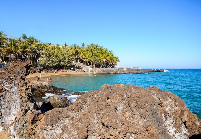 House in Puerto del Carmen - Orange Volcano - 200 m from the beach-access to the fariones sports centre included (swimming pool, sauna, gym) House in Puerto del Carmen - Orange Volcano - 200 m from the beach-access to the fariones sports centre included (swimming pool, sauna, gym)