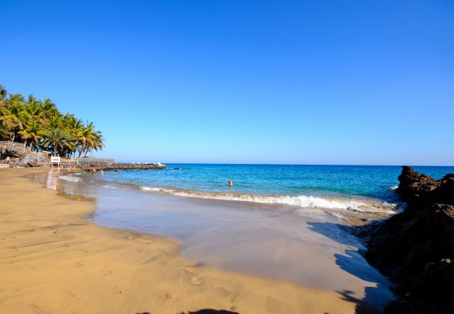 House in Puerto del Carmen - Orange Volcano - 200 m from the beach-access to the fariones sports centre included (swimming pool, sauna, gym) House in Puerto del Carmen - Orange Volcano - 200 m from the beach-access to the fariones sports centre included (swimming pool, sauna, gym)