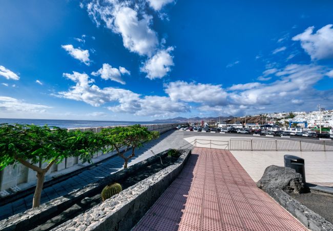 House in Puerto del Carmen - Casa el Varadero - Access Pool and Sport Center and Air-Con House in Puerto del Carmen - Casa el Varadero - Access Pool and Sport Center and Air-Con