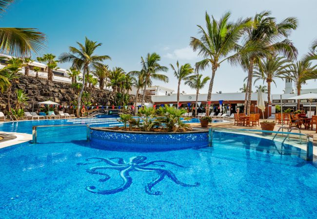 House in Puerto del Carmen - Casa el Varadero - Access Pool and Sport Center and Air-Con House in Puerto del Carmen - Casa el Varadero - Access Pool and Sport Center and Air-Con