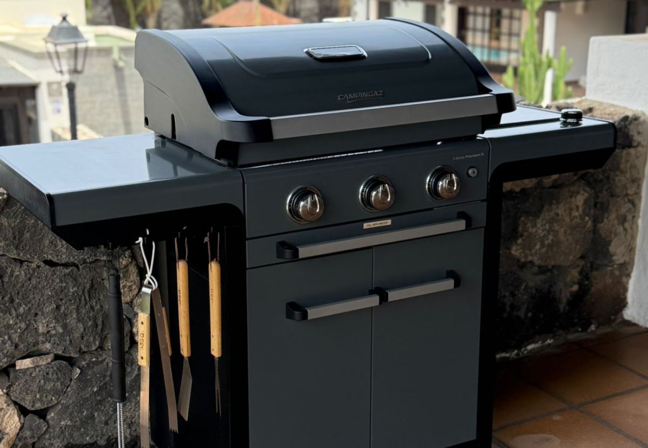 House in Playa Blanca - Villa Endless Summer - Pool and BBQ By LVH