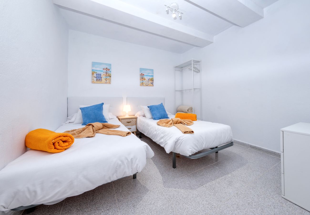 House in Arrieta  - Casa Aramén - 150M to the Beach By LVH