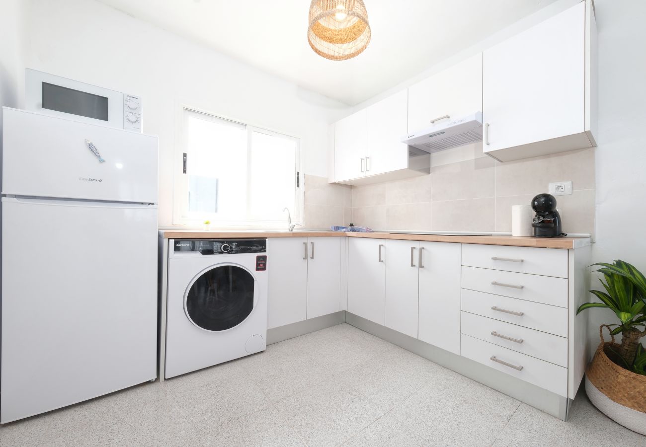 House in Arrieta  - Casa Aramén - 150M to the Beach By LVH