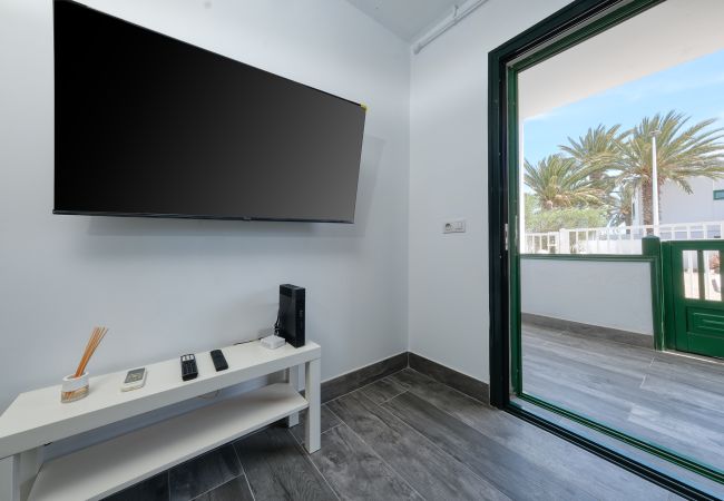 House in Puerto del Carmen - Casa Emilia-close to all amenities and beach House in Puerto del Carmen - Casa Emilia-close to all amenities and beach