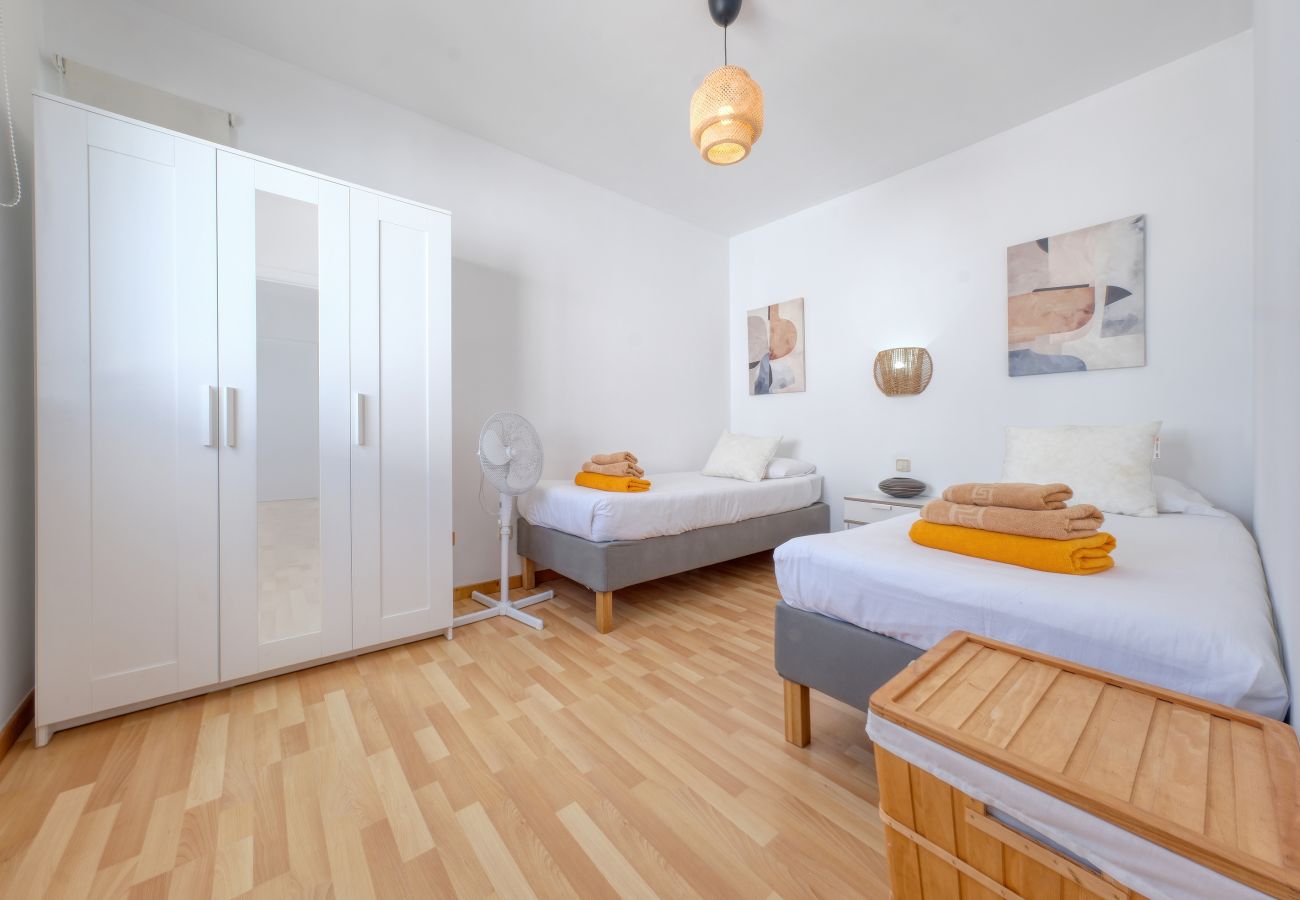 House in Playa Blanca - Playa Blanca Sunset - Pool and BBQ By LVH